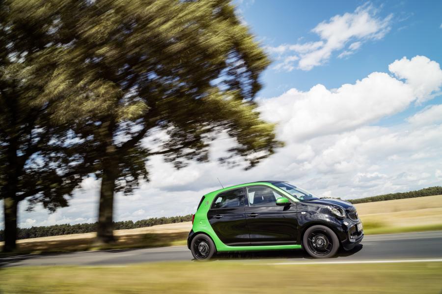  Smart ForFour Prime Electric Drive 2017 года  (WW) (фото 17 из 36)